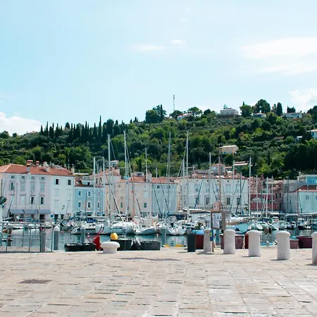 Apartment Levstik Piran